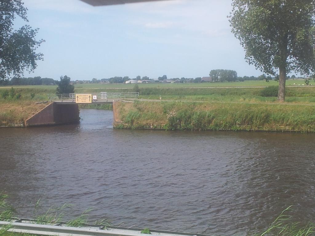 Groningen Buiten B&B Zuidhorn Номер фото